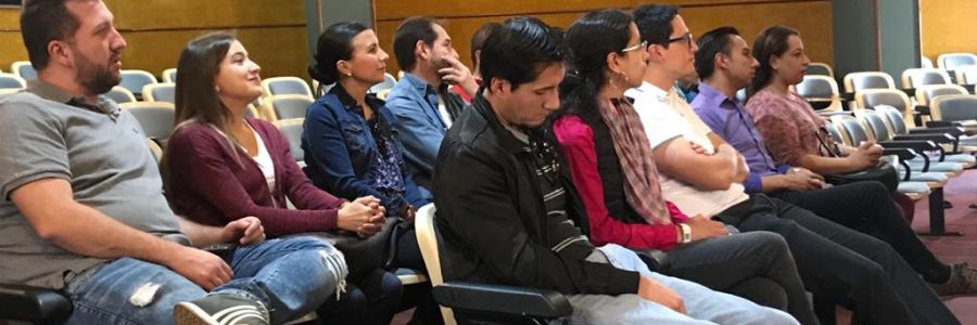 El sábado 8 de febrero se realizó la cuarta sesión del curso Primeras Conversaciones en el Colegio Los Pinos.